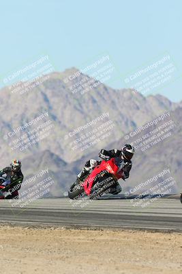 media/Dec-01-2025-Moto Forza (Mon) [[2daa91e15f]]/2-Intermediate Group/Session 4 Turn 9/